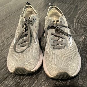 Brooks levitate 4 running shoe. Size 8.